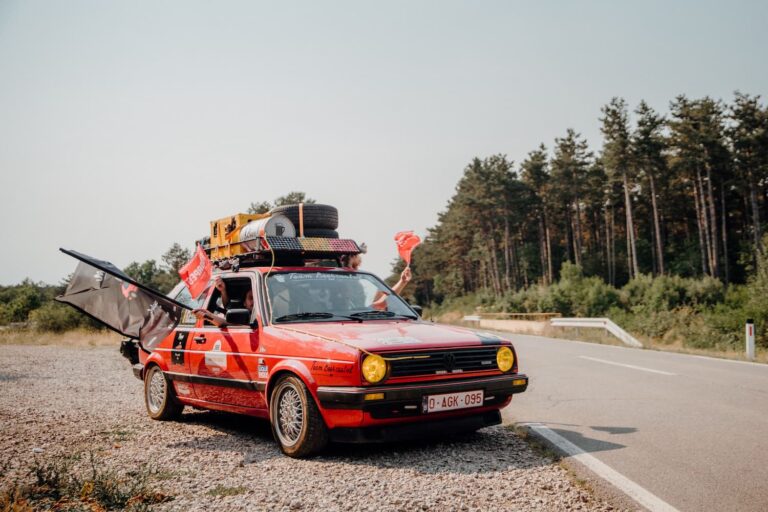 Avontuurlijke rally's in Europa en daarbuiten.